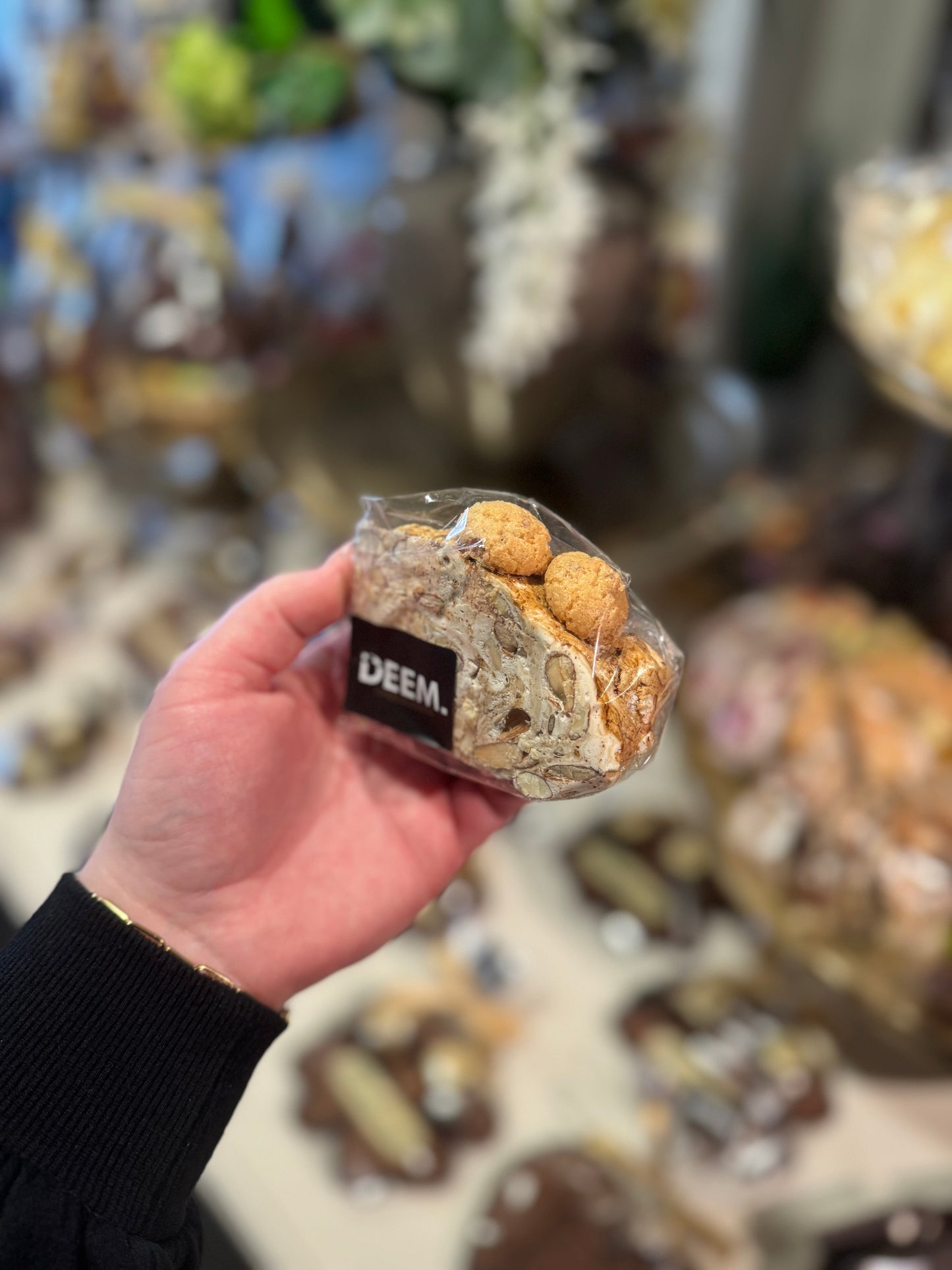 Nougat punt klein amaretti