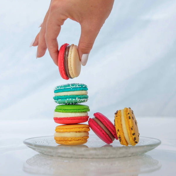 MACARONS.