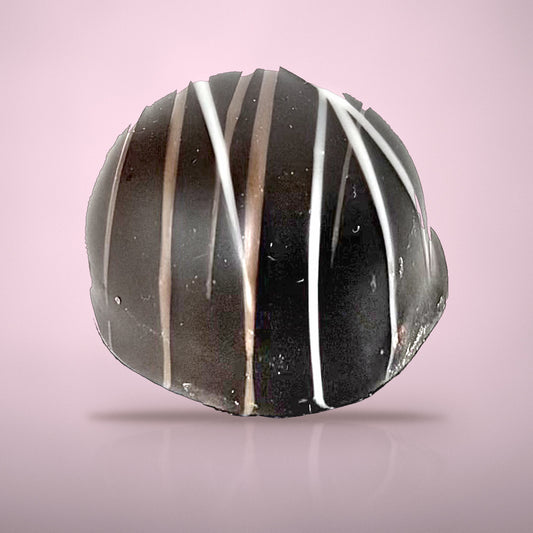 Bonbon caramel rond van By Deem Chocolaterie