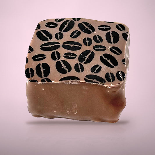 Bonbon koffie krokant van By Deem Chocolaterie