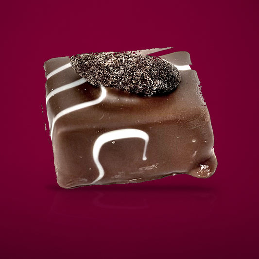 Bonbon tonka baileys van By Deem Chocolaterie