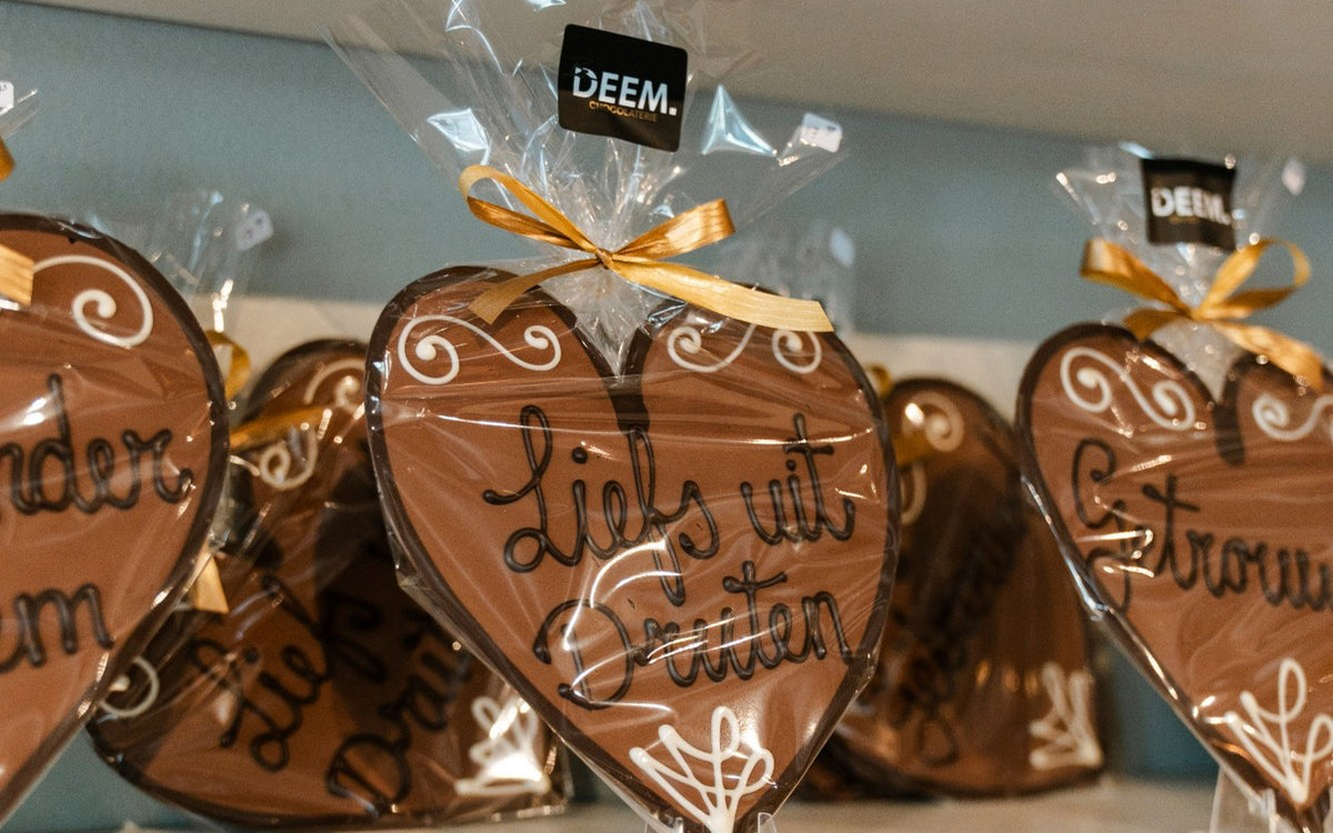 Chocoladeharten met Liefs uit Druten in de winkel