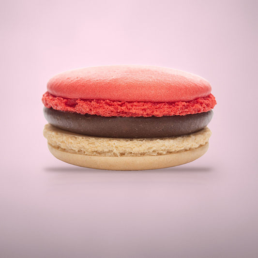 Macaron hazelnut nutella van By Deem Chocolaterie