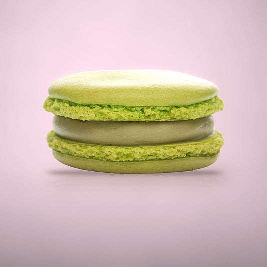Macaron pistachio nuts van By Deem Chocolaterie